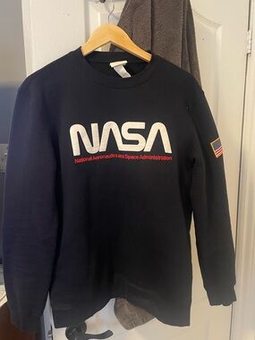 NASA H&M crewneck sweater S